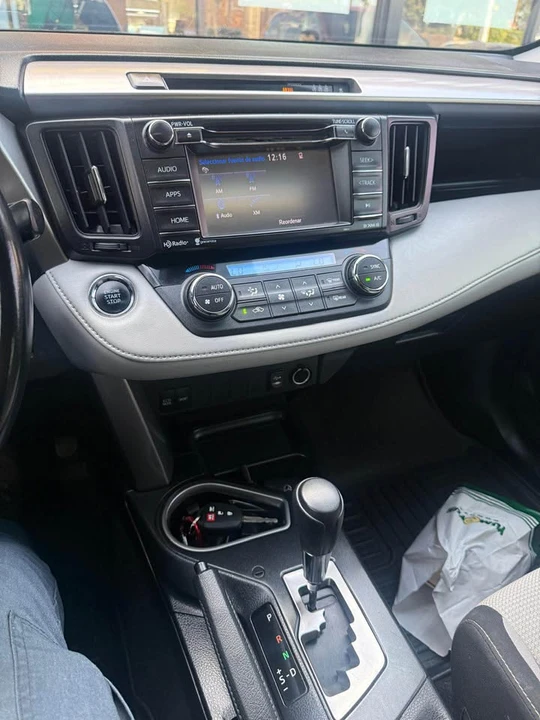 2018 Toyota RAV4 4th Gen - Image 18 of 19