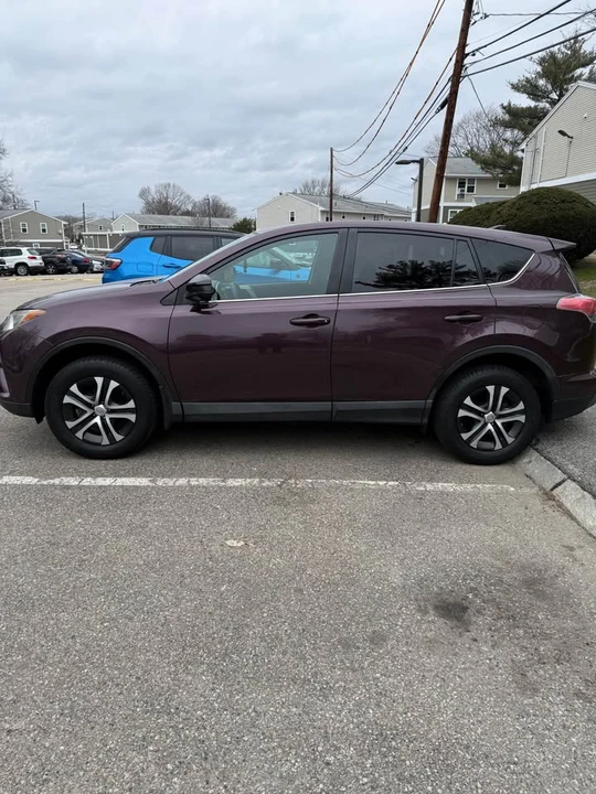 2018 Toyota RAV4 4th Gen - Image 12 of 13