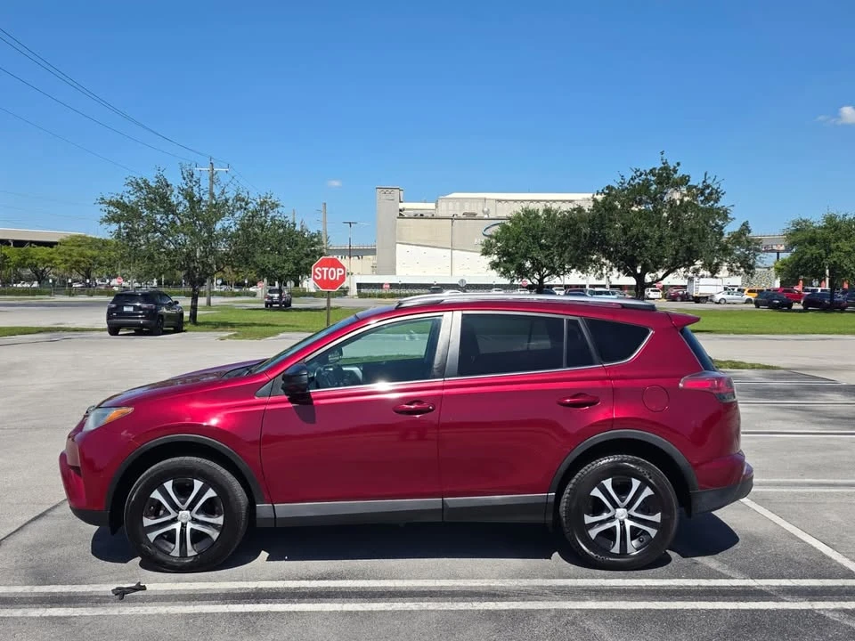 2018 Toyota RAV4 4th Gen - Image 12 of 13