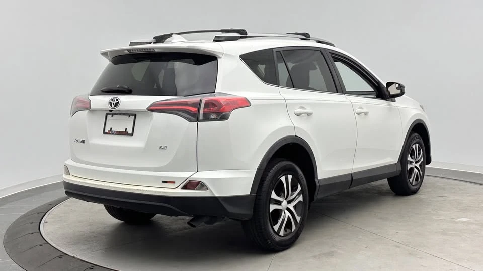 2018 Toyota RAV4 4th Gen - Image 7 of 20