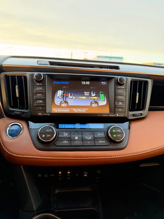 2018 Toyota RAV4 4th Gen - Image 9 of 13