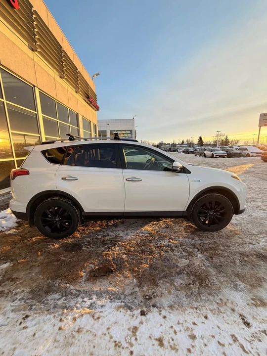 2018 Toyota RAV4 4th Gen - Image 2 of 13