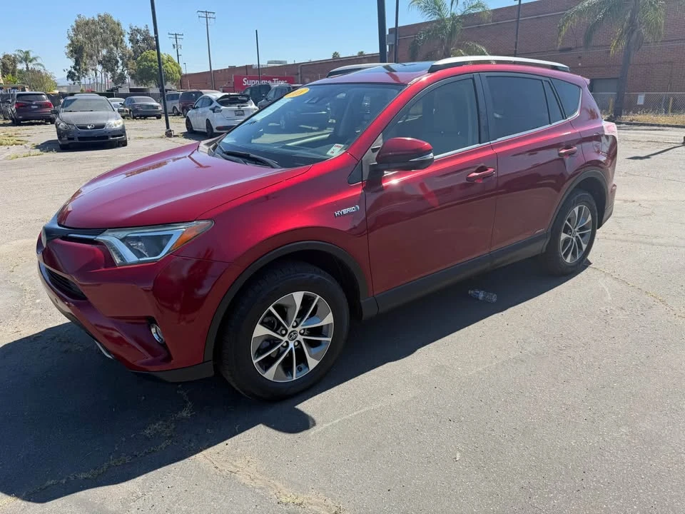 2018 Toyota RAV4 4th Gen - Image 7 of 9