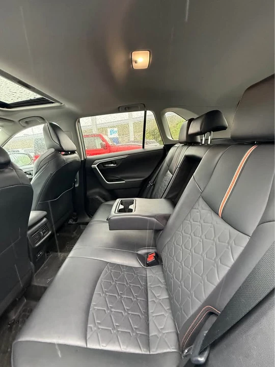 2018 Toyota RAV4 4th Gen - Image 9 of 9