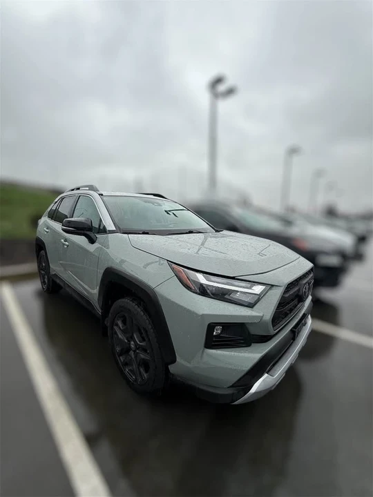2018 Toyota RAV4 4th Gen - Image 2 of 9