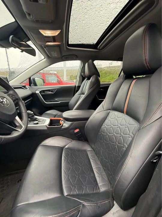 2018 Toyota RAV4 4th Gen - Image 5 of 9