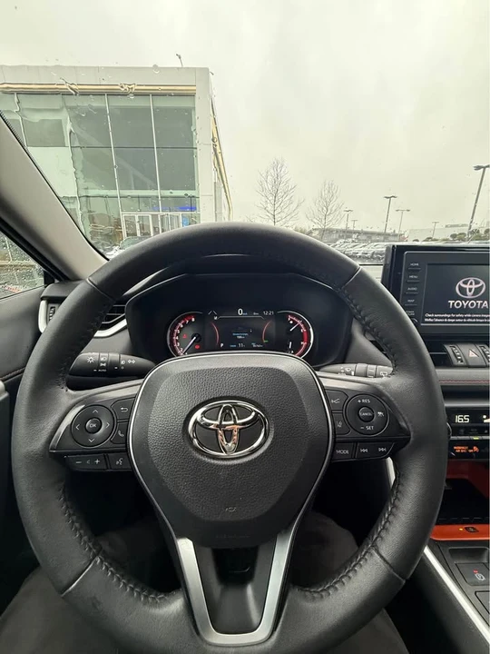 2018 Toyota RAV4 4th Gen - Image 6 of 9