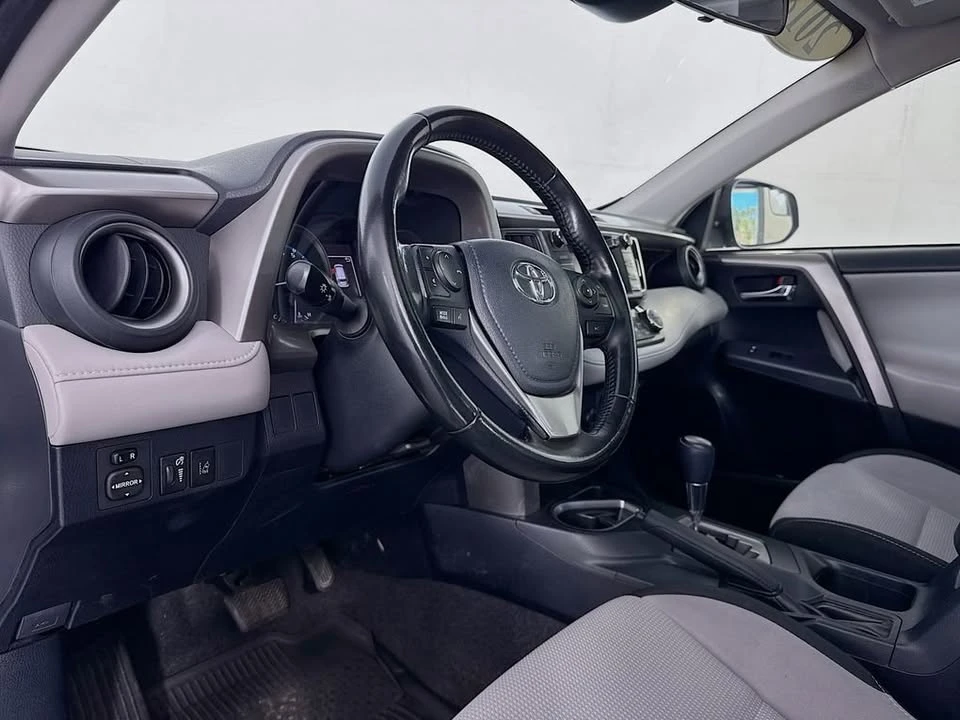 2018 Toyota RAV4 4th Gen - Image 7 of 12