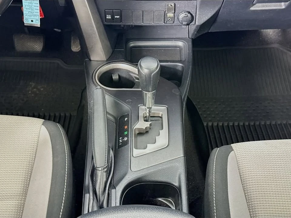 2018 Toyota RAV4 4th Gen - Image 10 of 12