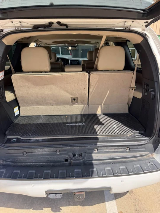 2018 Toyota Sequoia 2nd Gen - Image 4 of 9