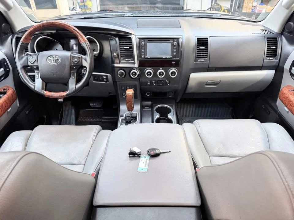 2018 Toyota Sequoia 2nd Gen - Image 18 of 20