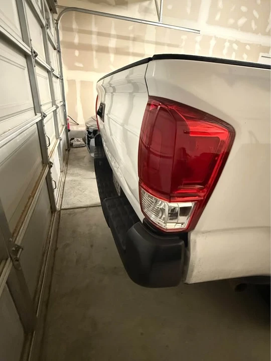 2018 Toyota Tacoma 3rd Gen - Image 8 of 10