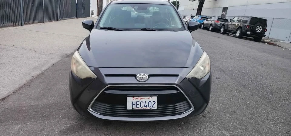 2018 Toyota Yaris - Image 11 of 16