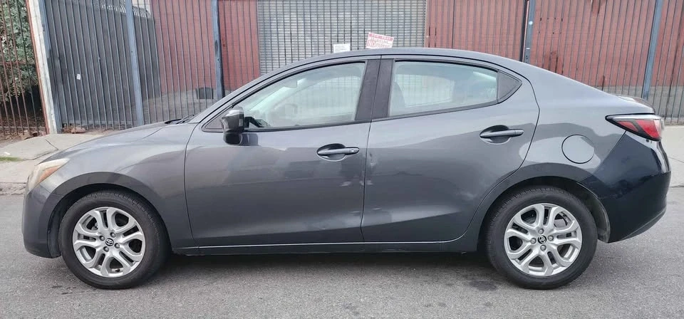 2018 Toyota Yaris - Image 6 of 16