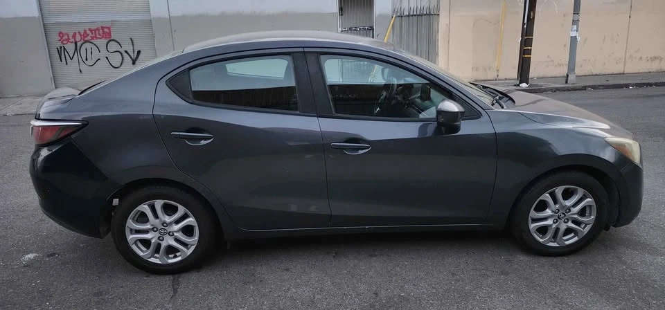 2018 Toyota Yaris - Image 4 of 16