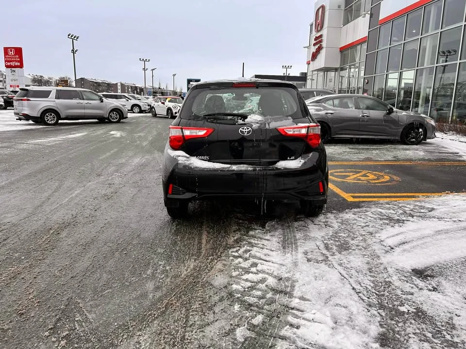 2018 Toyota Yaris - Image 4 of 9