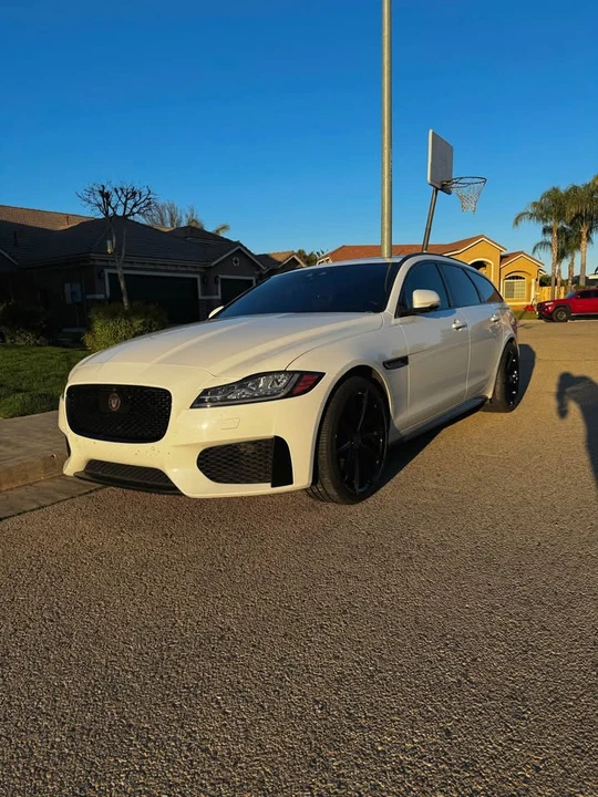 2018 Jaguar X260 XF - Image 2 of 9