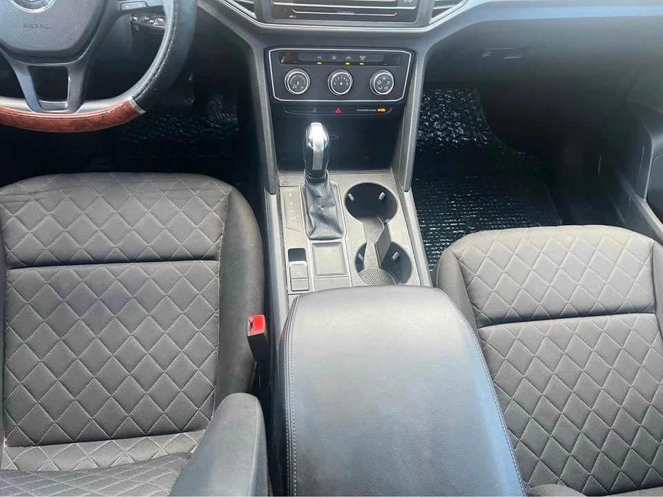 2018 Volkswagen Atlas - Image 11 of 16