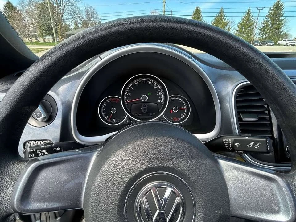 2018 Volkswagen A5 Beetle - Image 10 of 15