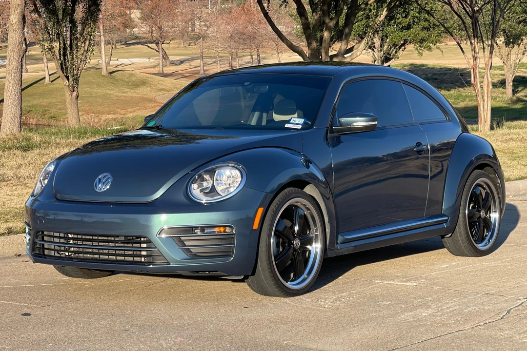 2018 Volkswagen A5 Beetle - Image 2 of 31
