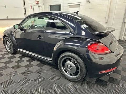 2018 Volkswagen Beetle 2.0T Coast