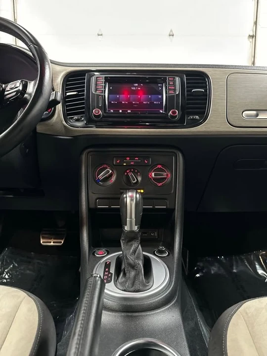 2018 Volkswagen A5 Beetle - Image 5 of 20