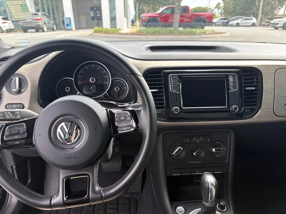 2018 Volkswagen A5 Beetle - Image 7 of 10