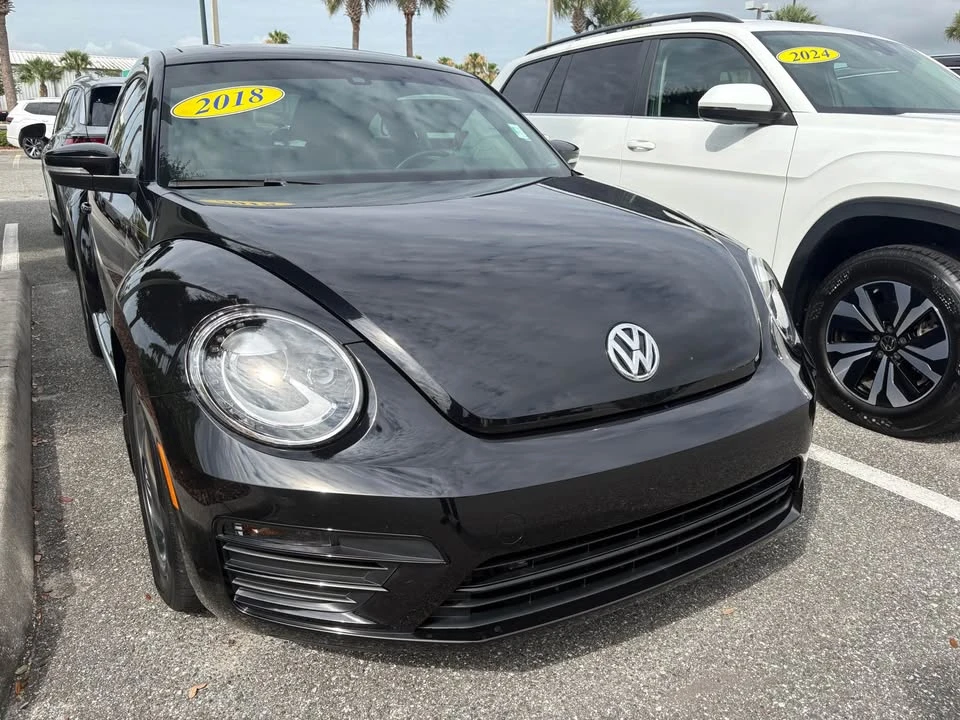 2018 Volkswagen A5 Beetle - Image 2 of 10