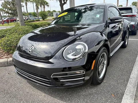 2018 Volkswagen Beetle 2.0T Coast Hatchback 2D