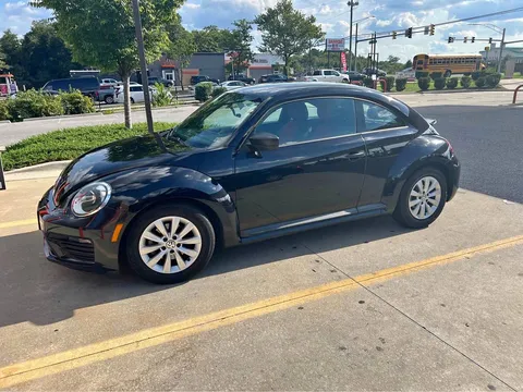 2018 Volkswagen Beetle 2.0T Coast Hatchback 2D