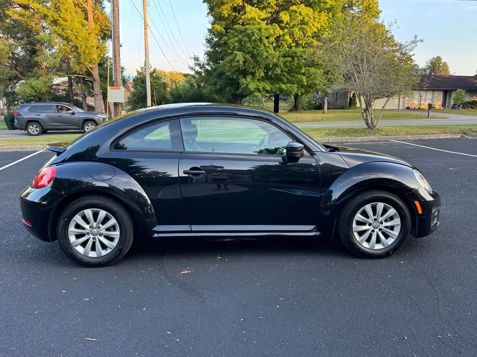 2018 Volkswagen A5 Beetle - Image 2 of 17