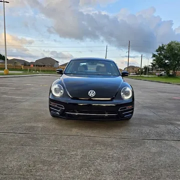 2018 Volkswagen Beetle 2.0T S Hatchback 2D