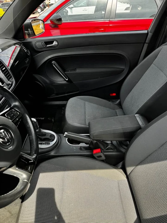 2018 Volkswagen A5 Beetle - Image 2 of 4