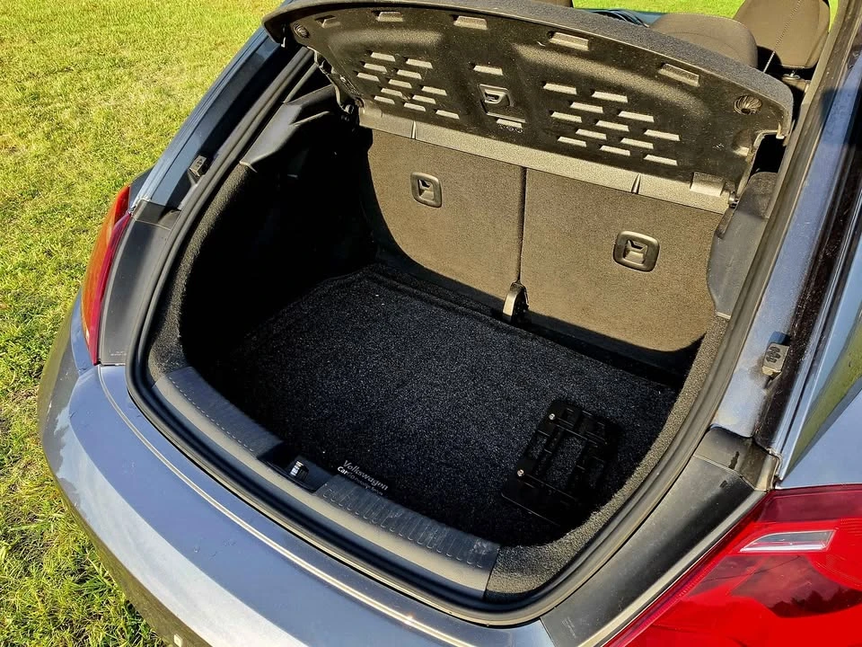 2018 Volkswagen A5 Beetle - Image 9 of 10