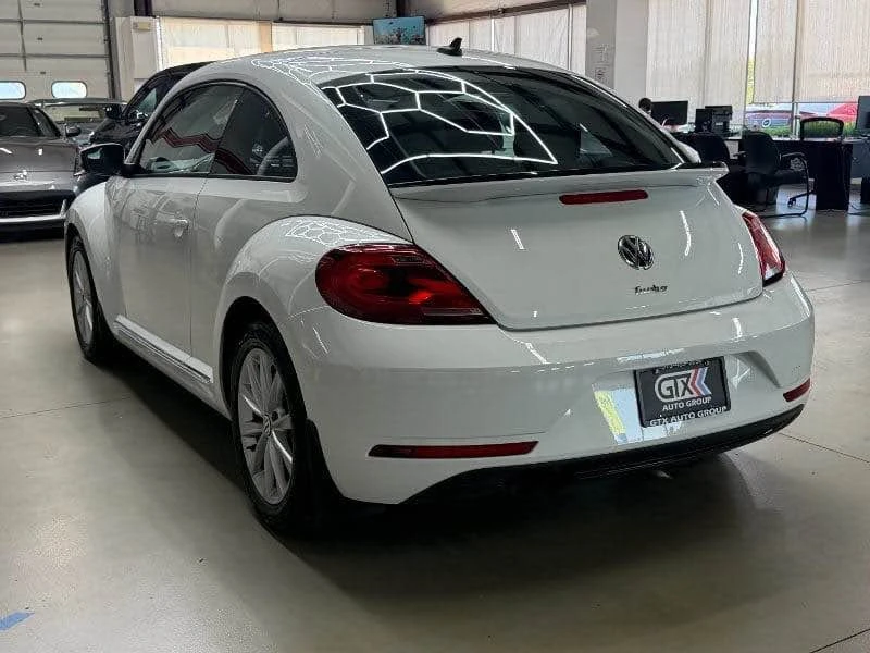 2018 Volkswagen A5 Beetle - Image 2 of 10