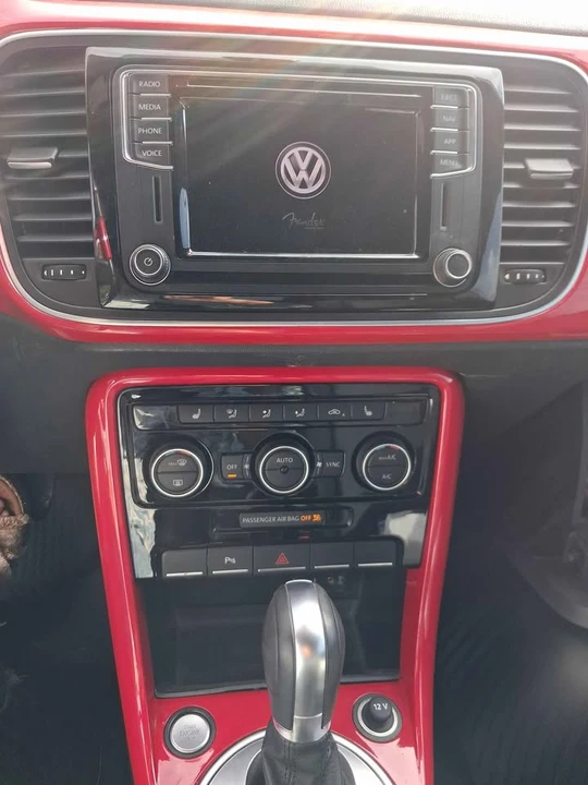2018 Volkswagen A5 Beetle - Image 8 of 10