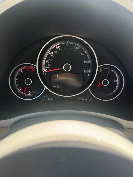 2018 Volkswagen A5 Beetle - Image 8 of 9