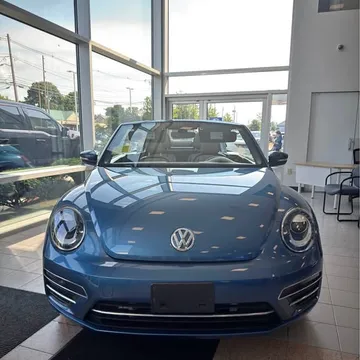 2018 Volkswagen Beetle 2.0T Turbo Convertible 2D