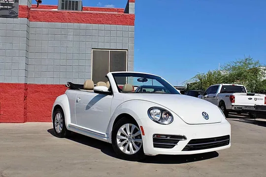 2018 Volkswagen Beetle 2.0T Turbo Convertible 2D