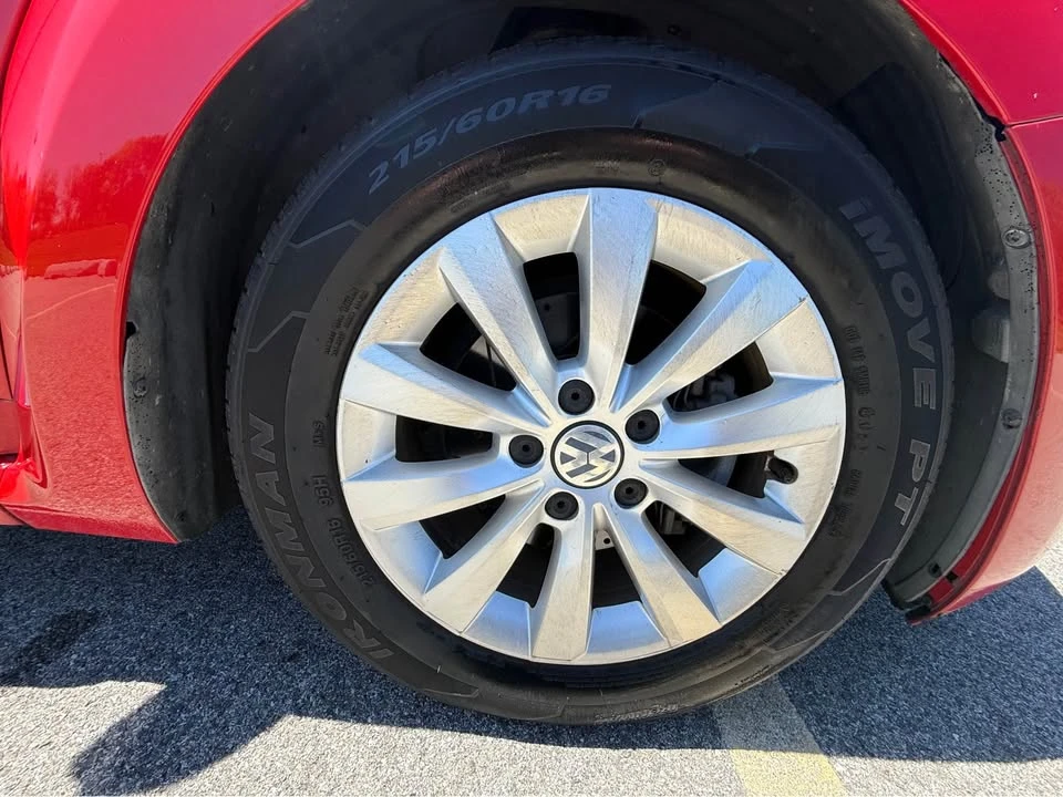 2018 Volkswagen A5 Beetle - Image 11 of 18