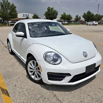 2018 Volkswagen Beetle 2.0T Turbo Hatchback 2D