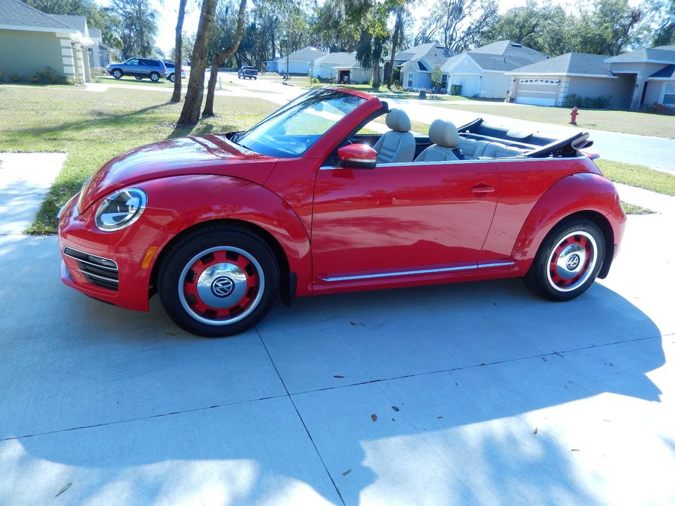 2018 Volkswagen A5 Beetle - Image 2 of 3