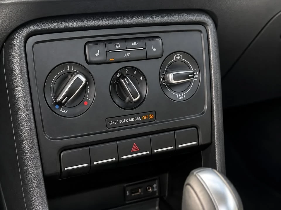 2018 Volkswagen A5 Beetle - Image 17 of 18