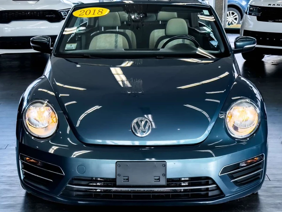 2018 Volkswagen A5 Beetle - Image 3 of 12