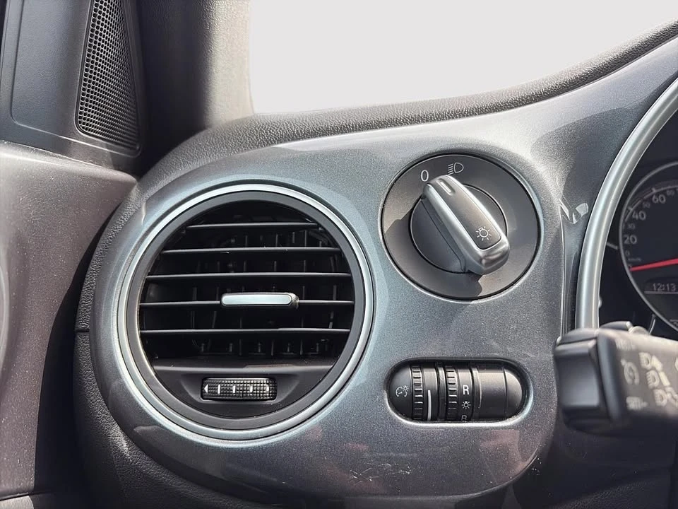 2018 Volkswagen A5 Beetle - Image 11 of 20