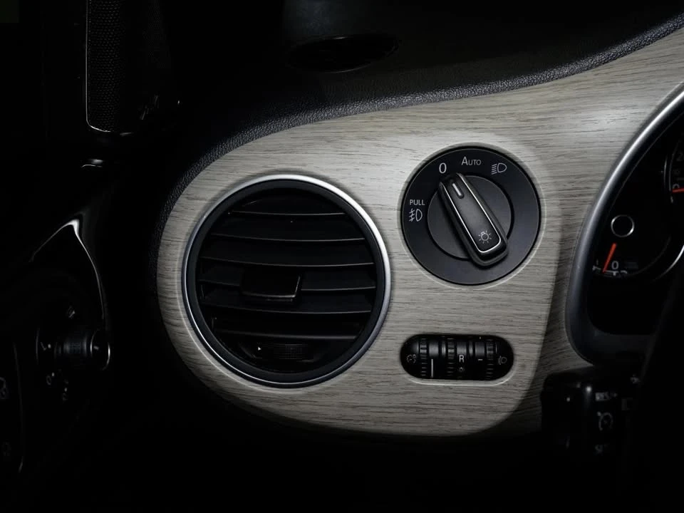 2018 Volkswagen A5 Beetle - Image 10 of 19