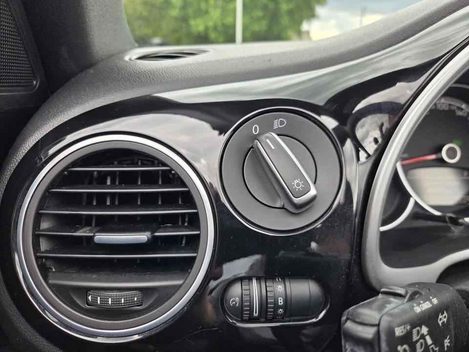 2018 Volkswagen A5 Beetle - Image 14 of 20