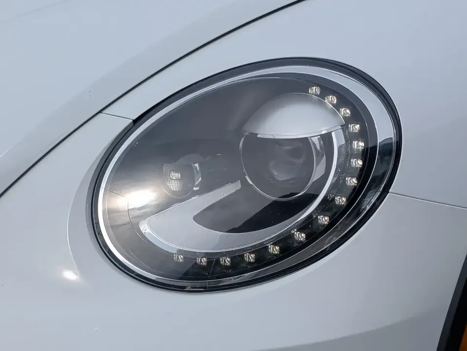 2018 Volkswagen A5 Beetle - Image 9 of 20