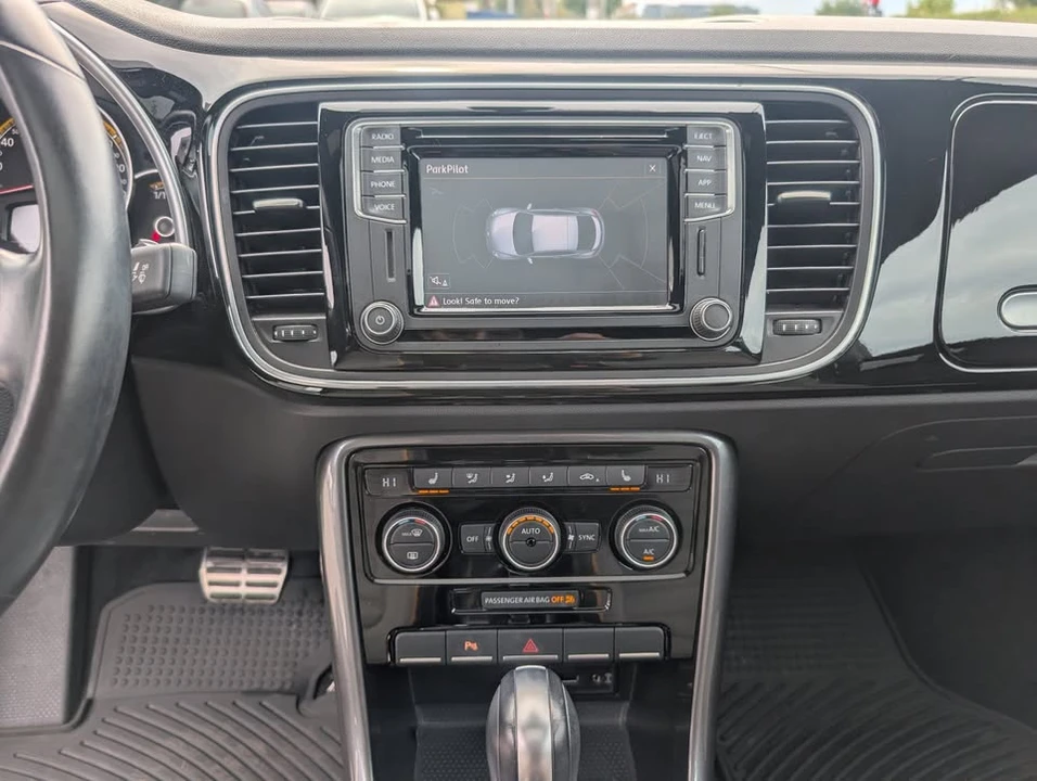 2018 Volkswagen A5 Beetle - Image 18 of 20