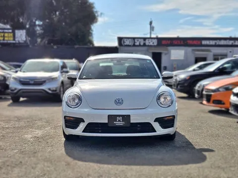 2018 Volkswagen Beetle 2.0T Coast
